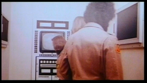 the food dispenser